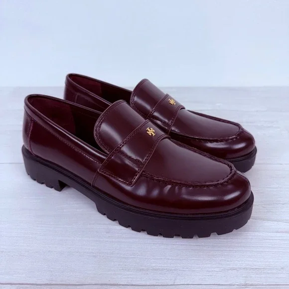 Tory Burch Classic Lug Sole Loafers Size‎ 8.5 Plum Burgundy Leather Academia NEW